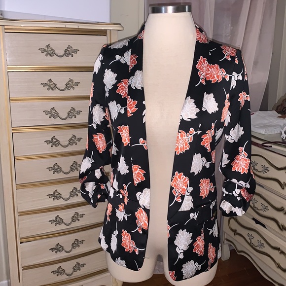 ' EUC | Calvin Klein Black Floral Blazer!! - Picture 3 of 6